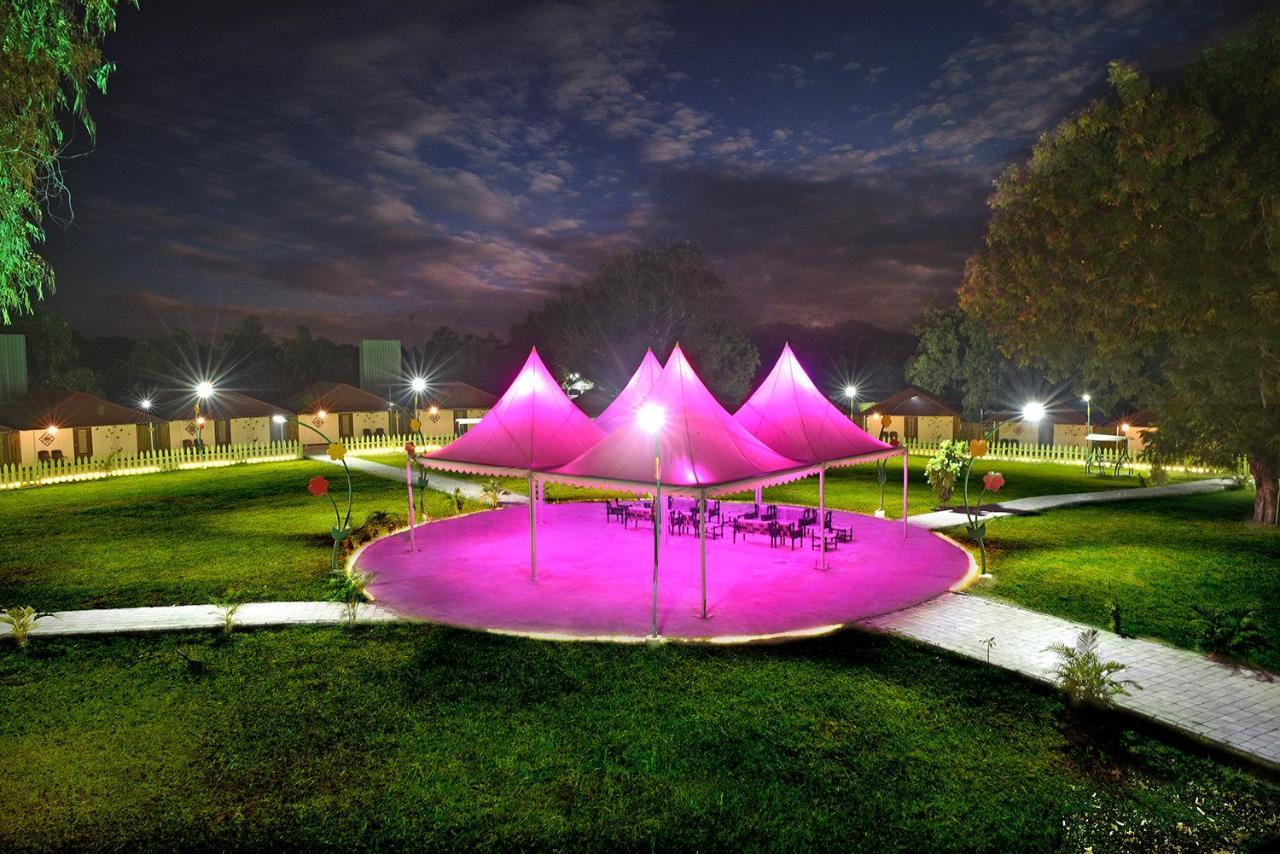Praveg Tent City Narmada, Statue Of Unity Kevadia Экстерьер фото